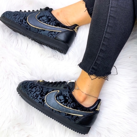 nike cortez lux